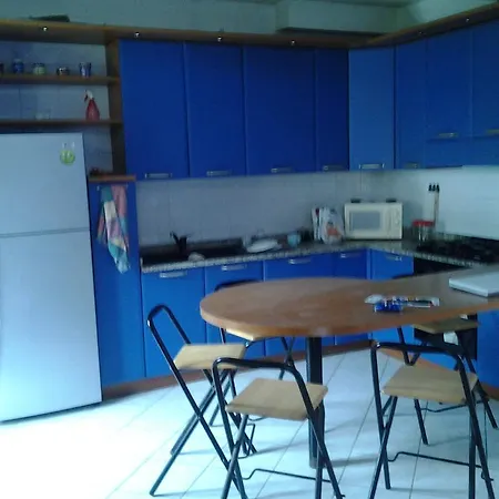 Villetta Rossini: Shared With Taxi Service Guest house 3*